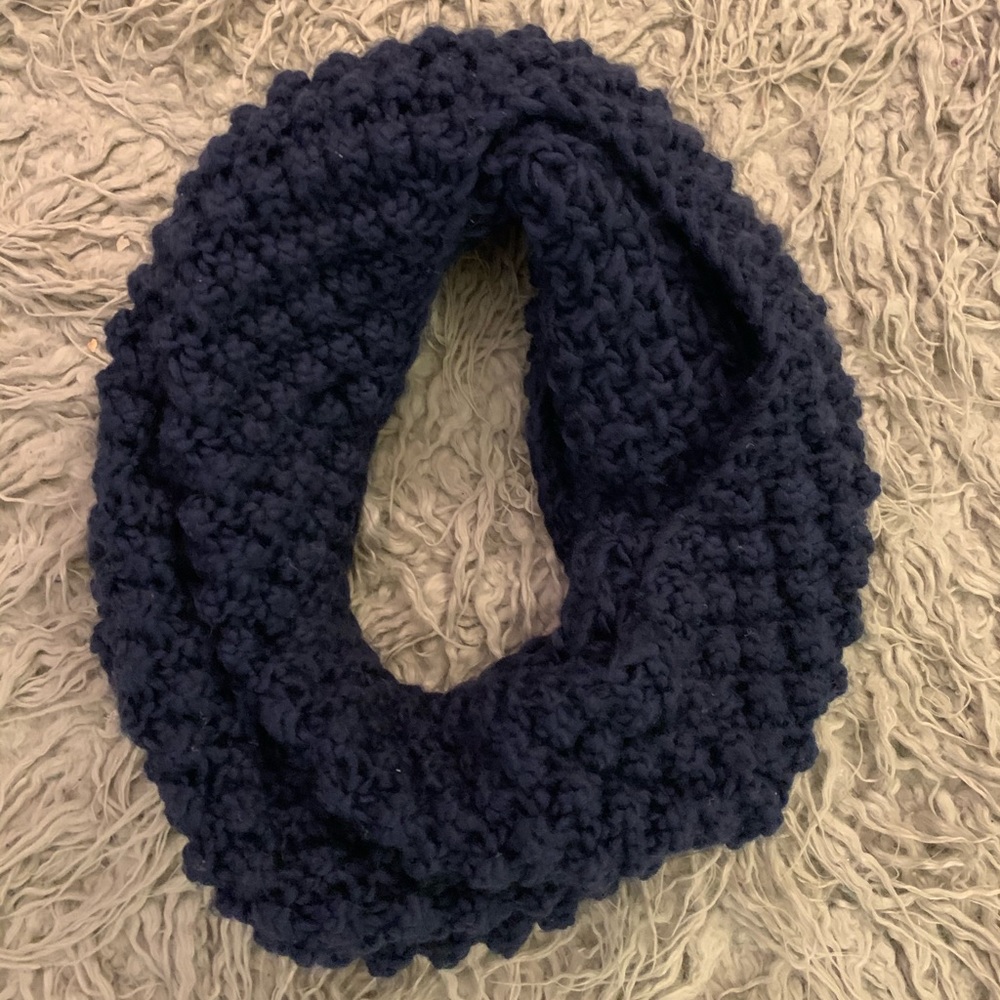 Knit scarf